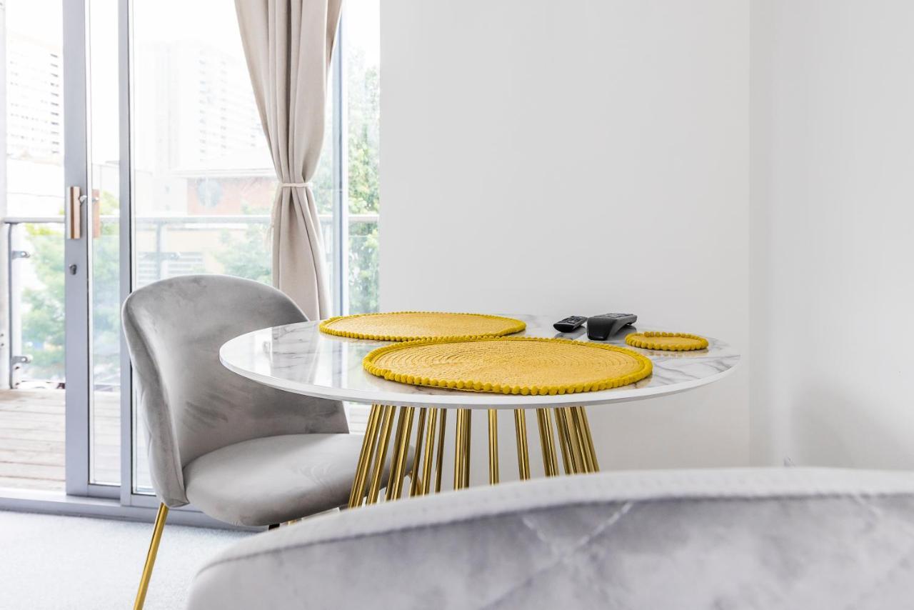Bow Wharf Apartments London Kültér fotó