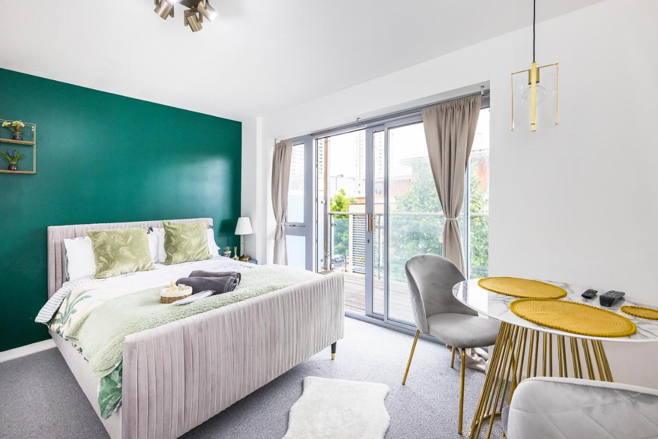 Bow Wharf Apartments London Kültér fotó
